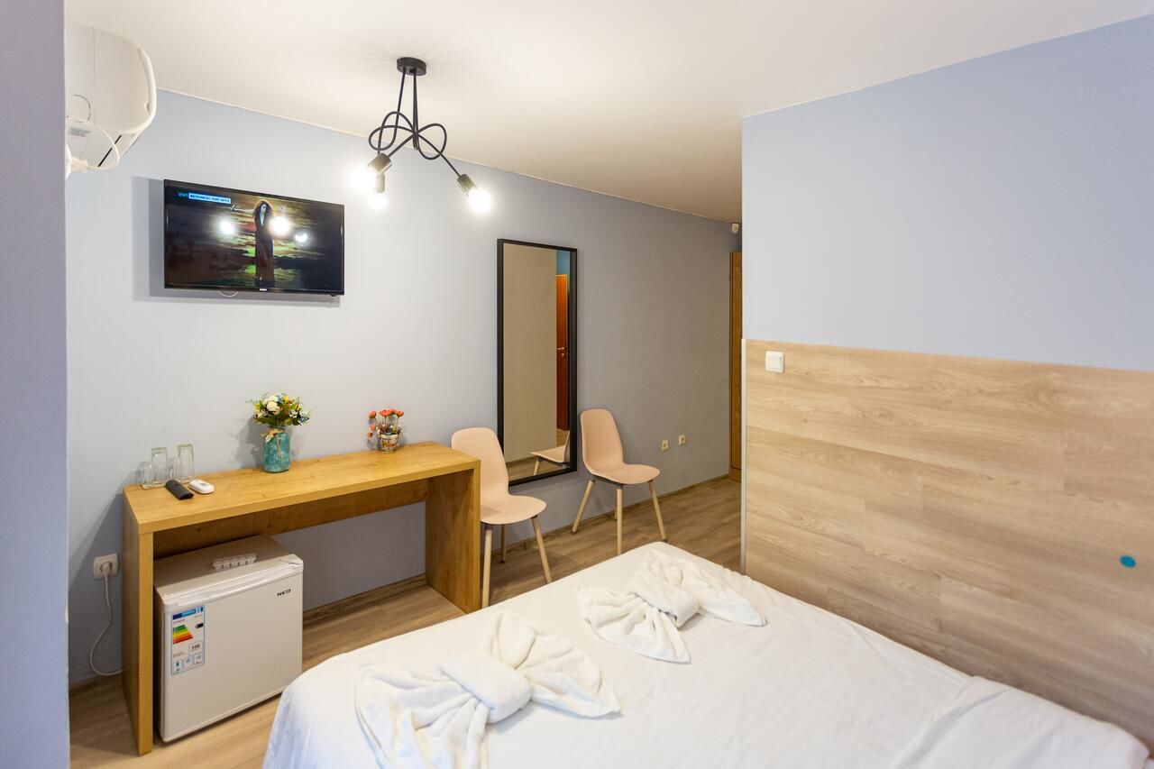 Отель Family Hotel Jemelly Обзор