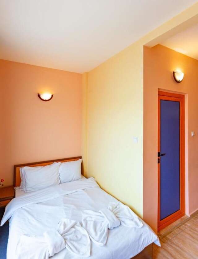Отель Family Hotel Jemelly Обзор-59