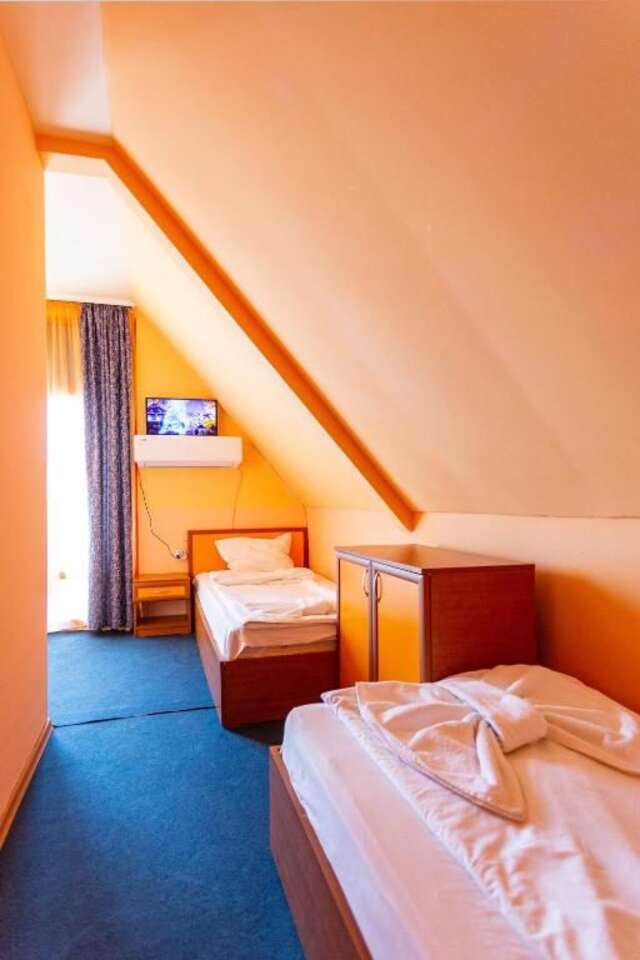 Отель Family Hotel Jemelly Обзор-60